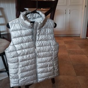 Gap Puffer Vest